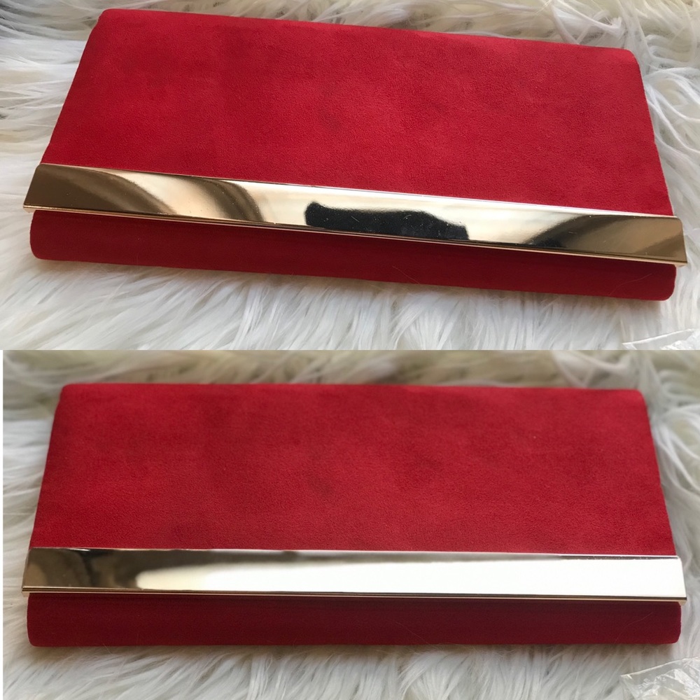 Red clutch